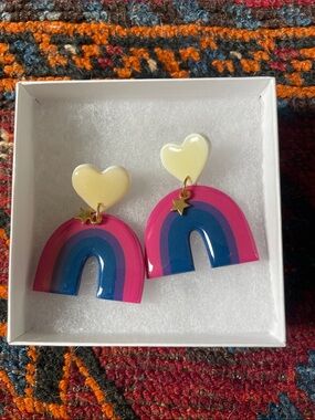 Blush Daisy Rainbow Earrings